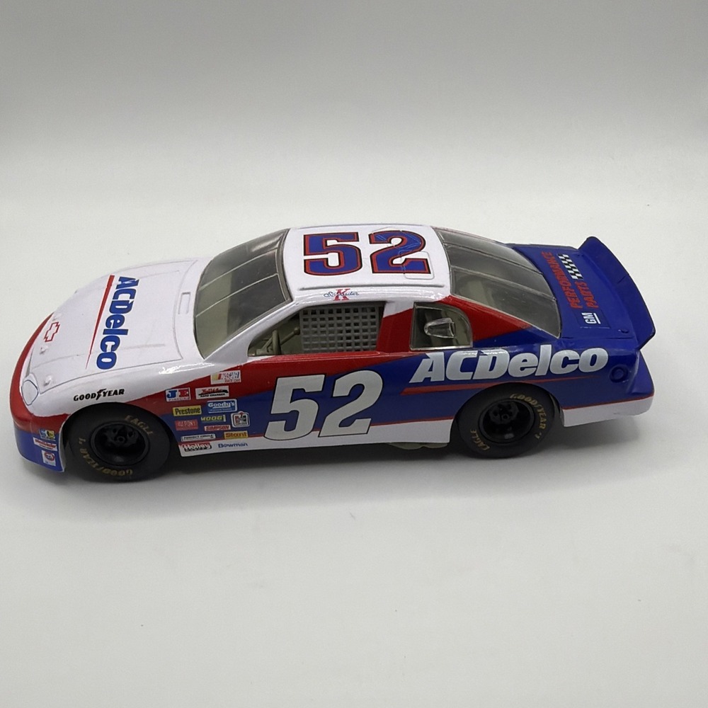 Ken Schrader #52 AC Delco 1995 Monte Carlo Racing Champions 1:24 033123DMT2